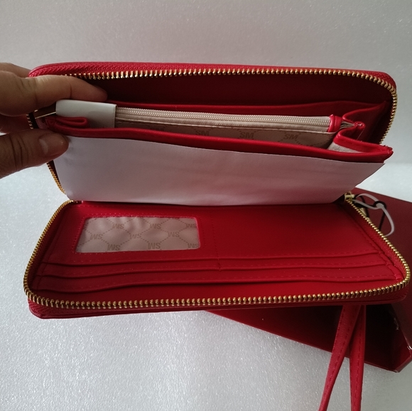 💕Steve Madden Crimson Boxes Wallet Red NIB🎁Nice Gift - Picture 5 of 8